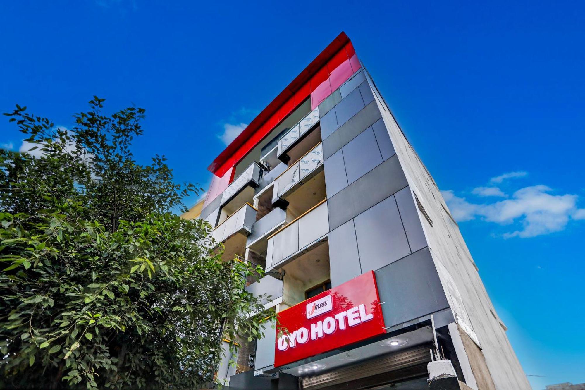 Umen Hotel Nearest Sector 66 ノイダ エクステリア 写真