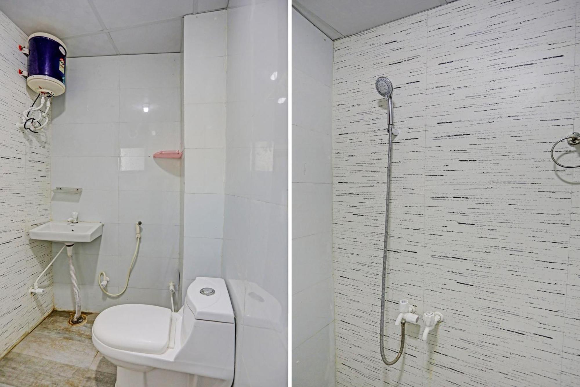 Umen Hotel Nearest Sector 66 ノイダ エクステリア 写真